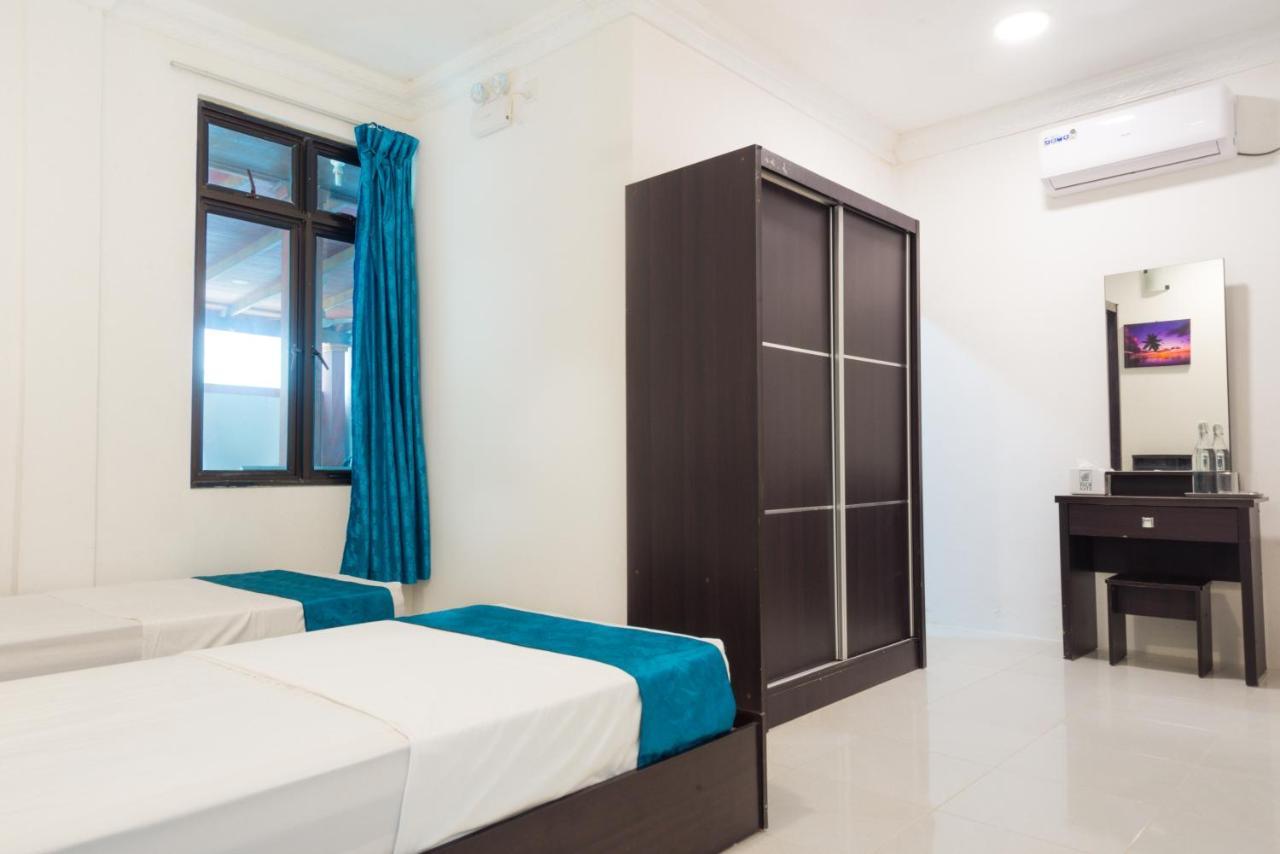 Palm Gate Maldives Hotel Thulusdhoo Eksteriør billede